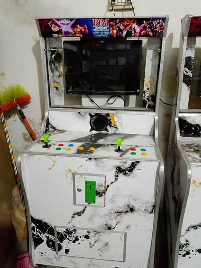 Custom Arcade gaming Machine -  Taken 3, GTA vice city