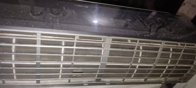2 ton ac gree company  genniune