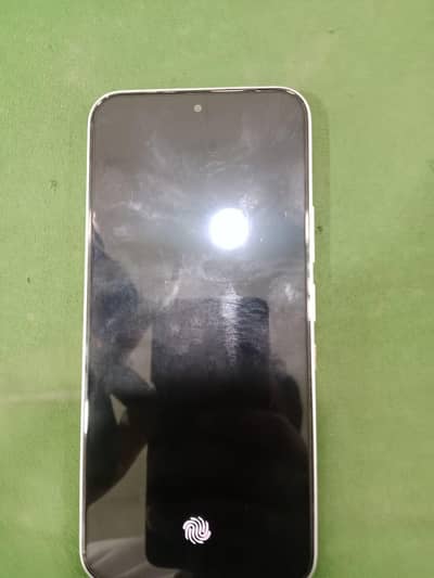 condition 10/10 ram 8 memory 128 box charger  5 month warranty