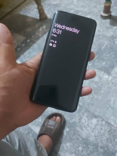 one plus 7 pro 8+8gb ram 256gb memory 90fps pubg with chrger