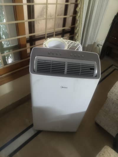 Midea 1.25 Ton Portable AC 14000 BTU