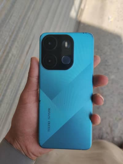 Tecno spark go