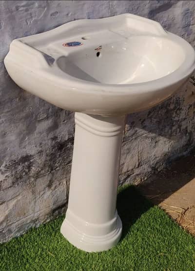 Wash basin urgent for sale / best condition