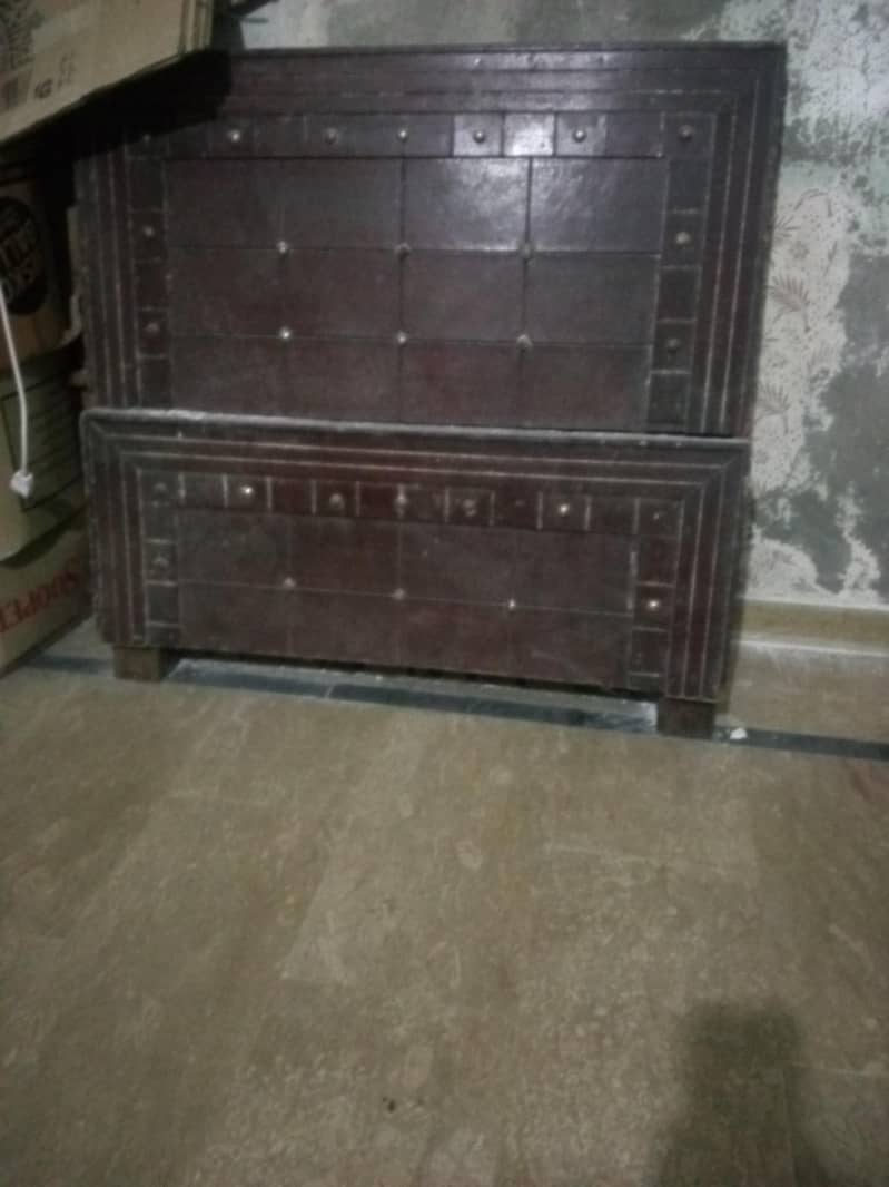 single bed 0