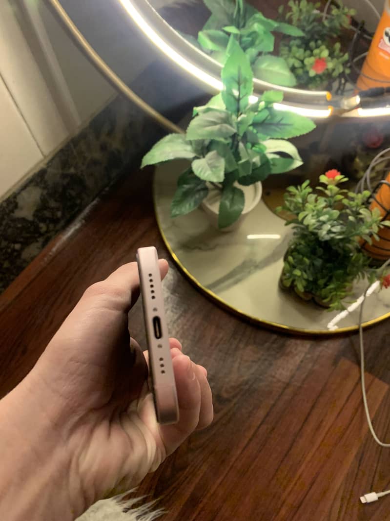 Iphone 15 jv 5