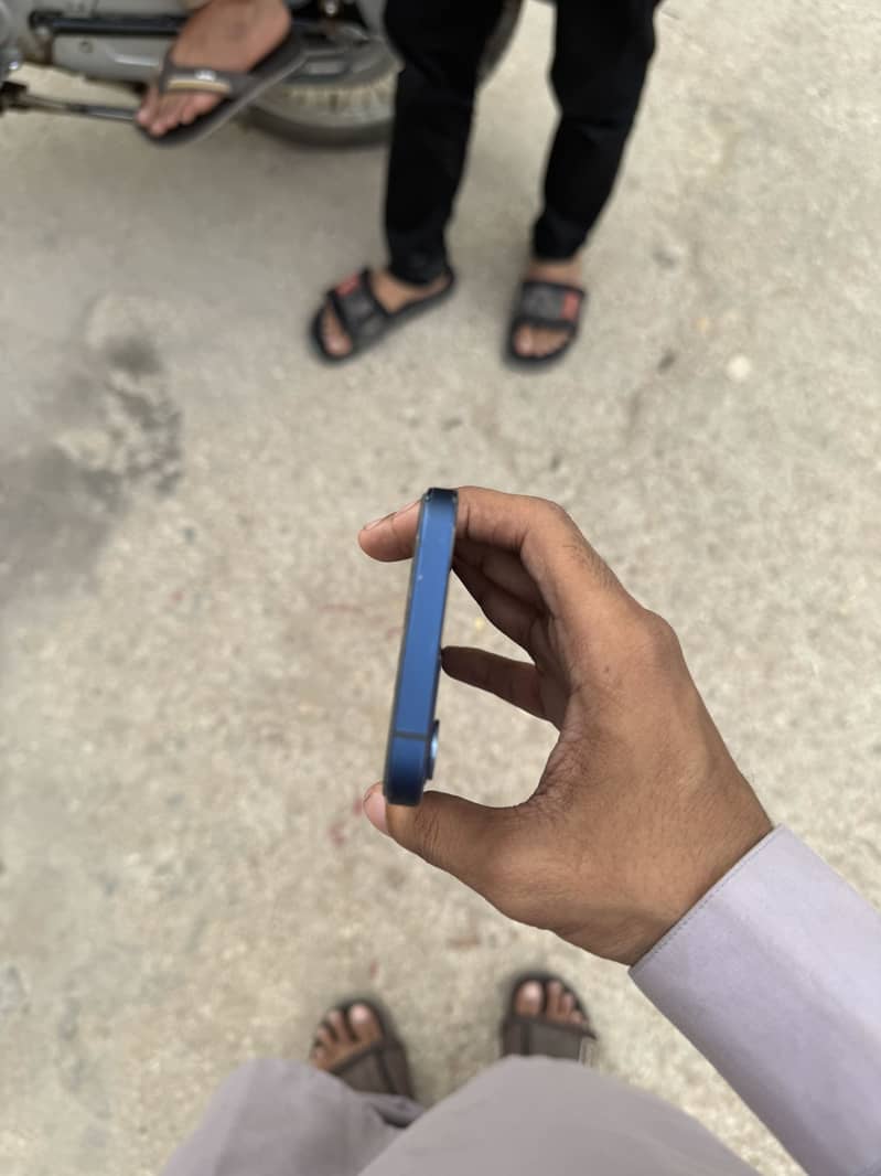 iphone 12 3