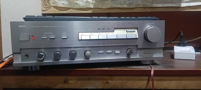 yamha ax700d