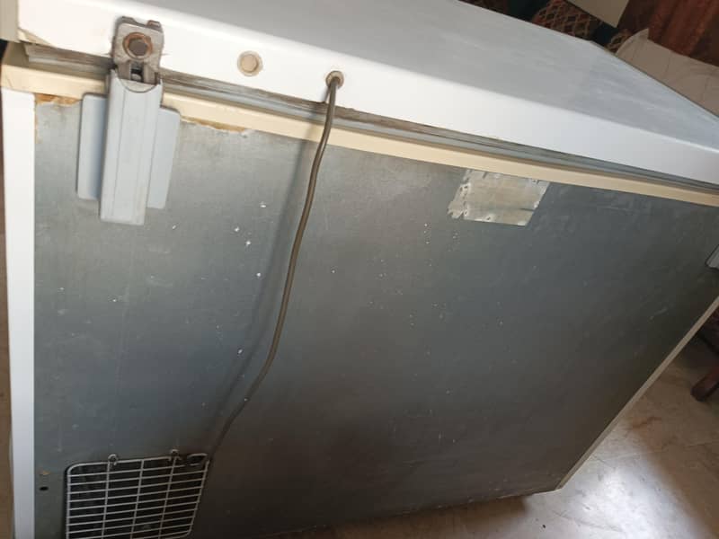 Dawlance Deep Freezer 3