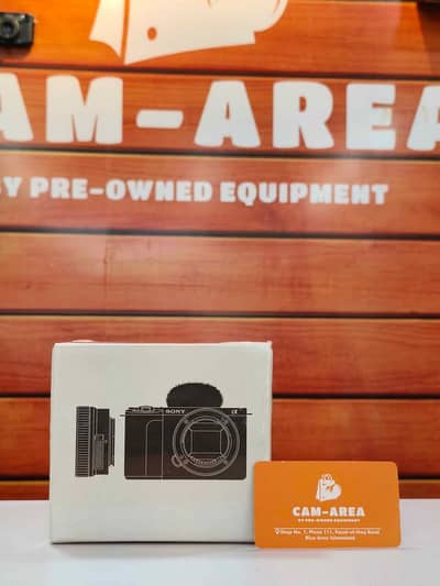 Sony ZV-E10 ii, BRAND NEW, ONE YEAR SHOP WARRANTY, Sony Vlogging Camer