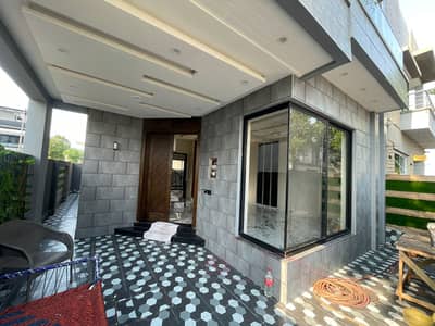 5 Marla Modern house available for Rent in DHA 11 rahber