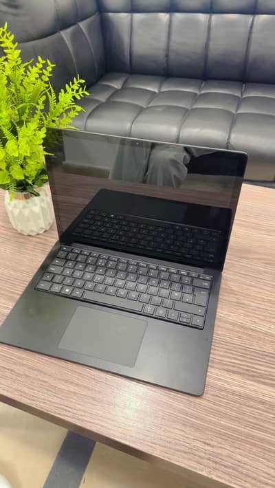 MICROSOFT SURFACE