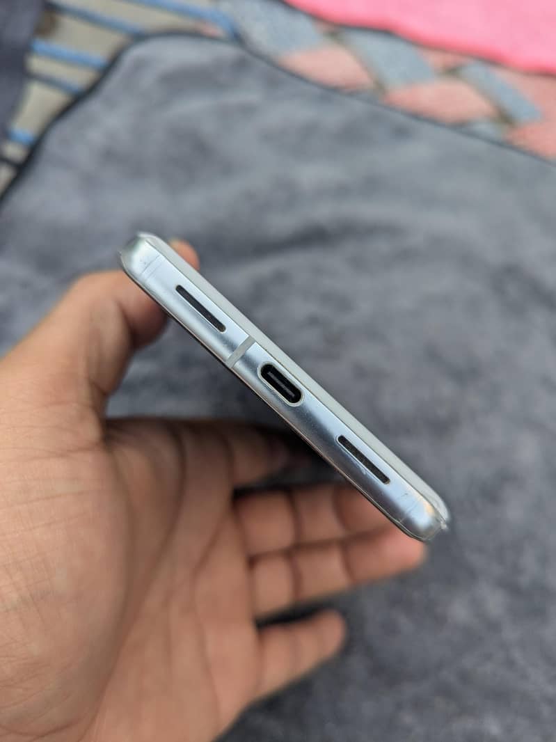 Google pixel 7pro 5