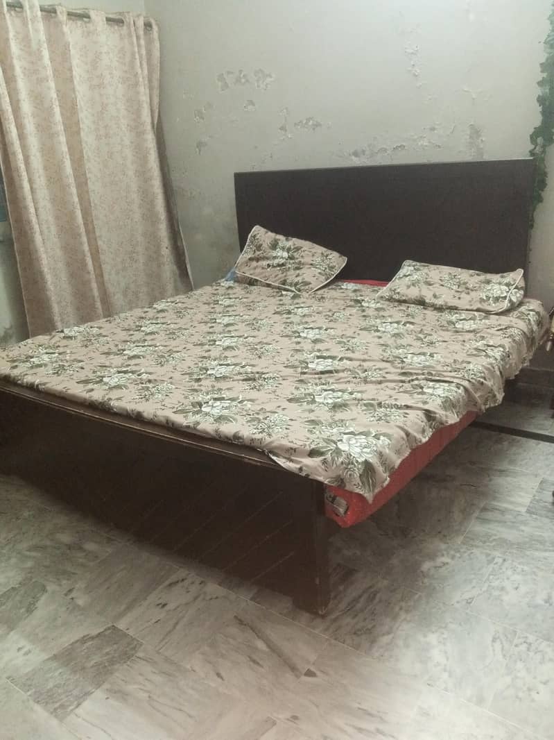 Bed side racks and Dressing table 0