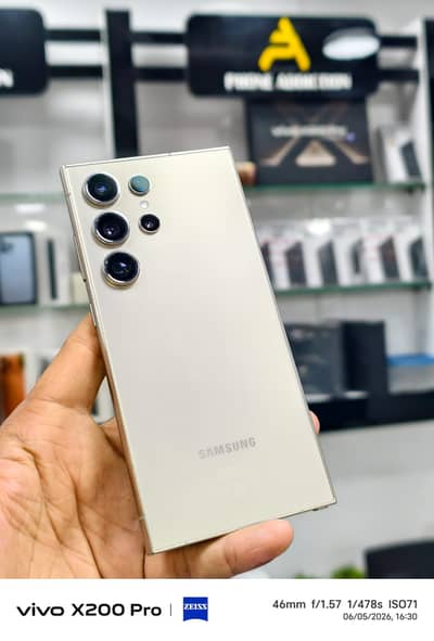 Samsung Galaxy S24 Ultra - 12gb ram - pta approved