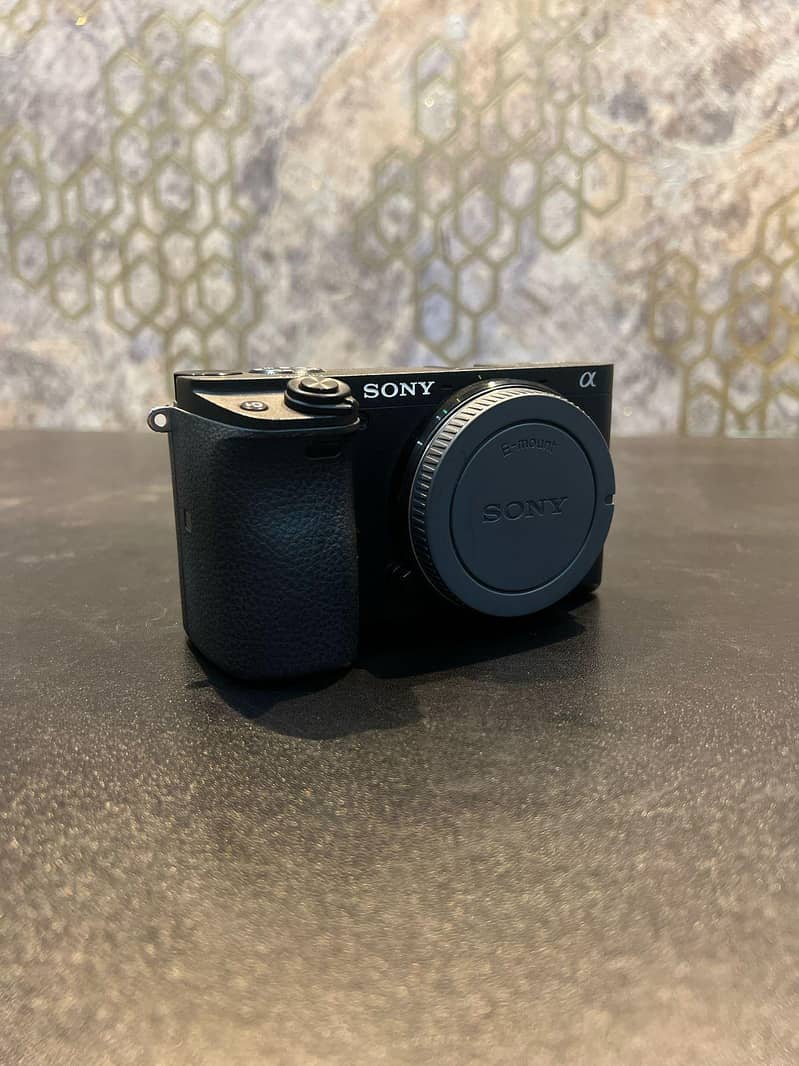 Sony A6400 camera 0