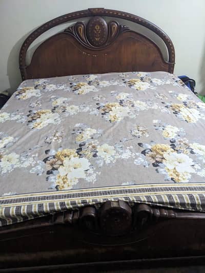 King Bed Fine Conditions