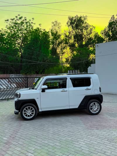 DAIHATSU TAFT TURBO CHROME VENTURE