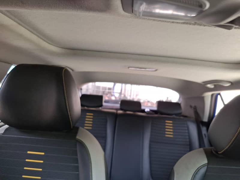 Kia stonic  2022 model automatic 2