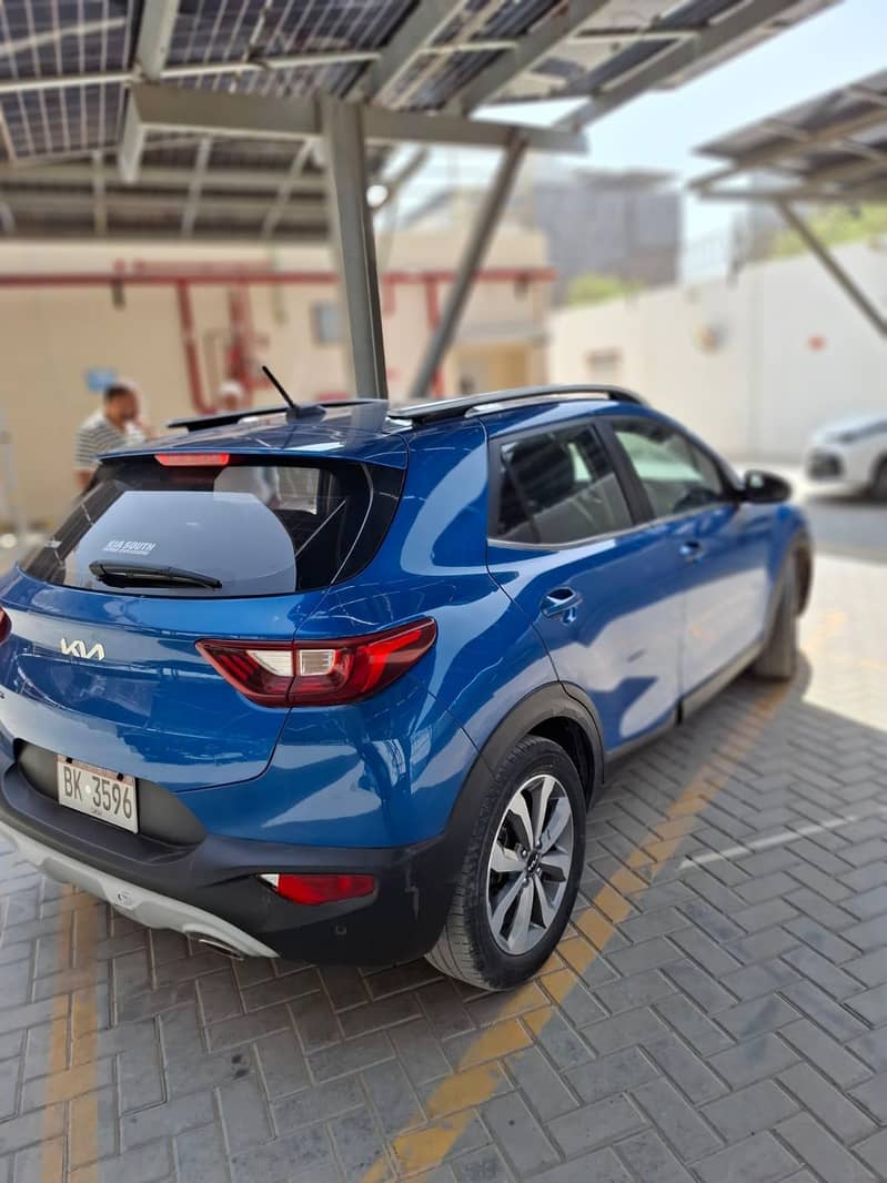 Kia stonic  2022 model automatic 6
