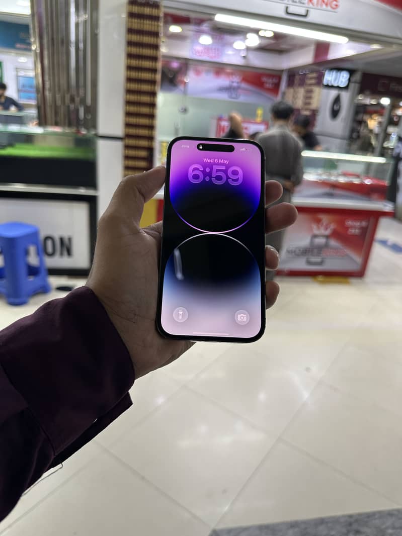iPhone 14 Pro 0