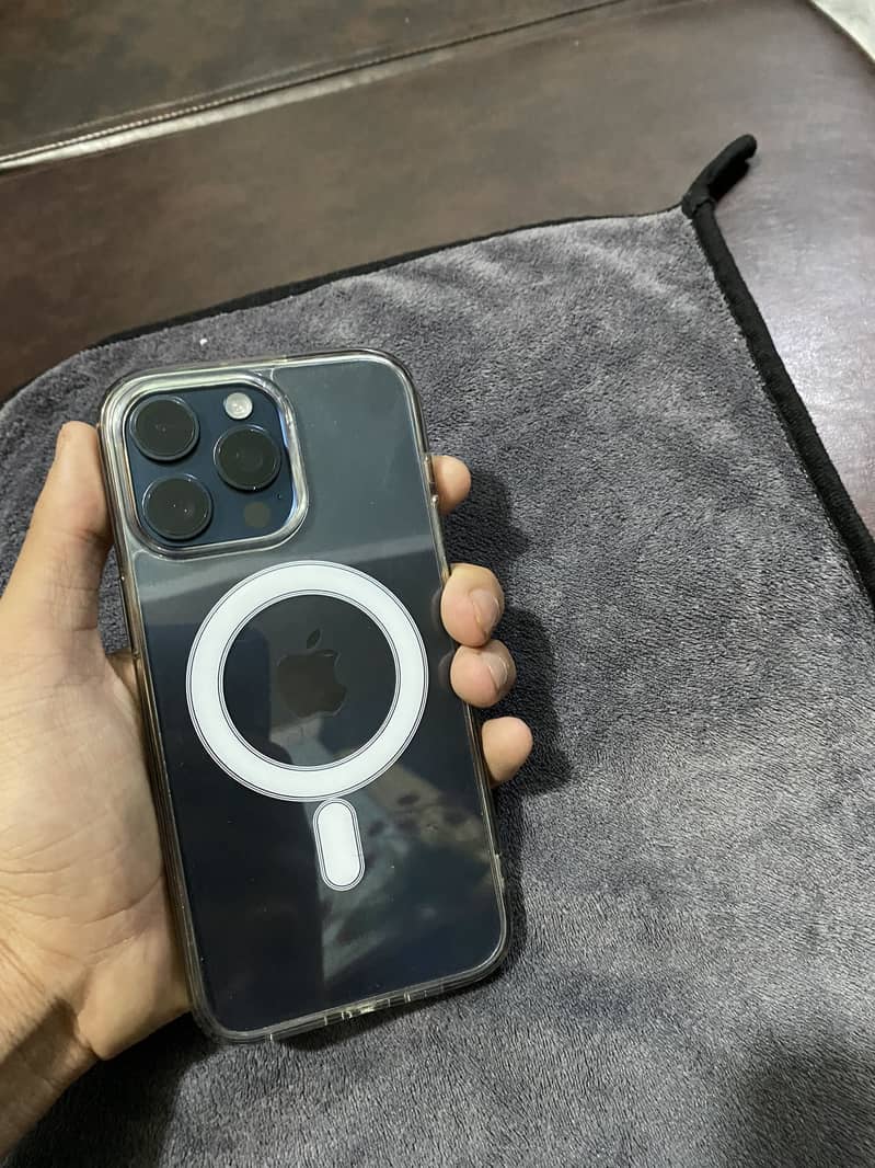 Iphone 15 Pro Max (jv) 3