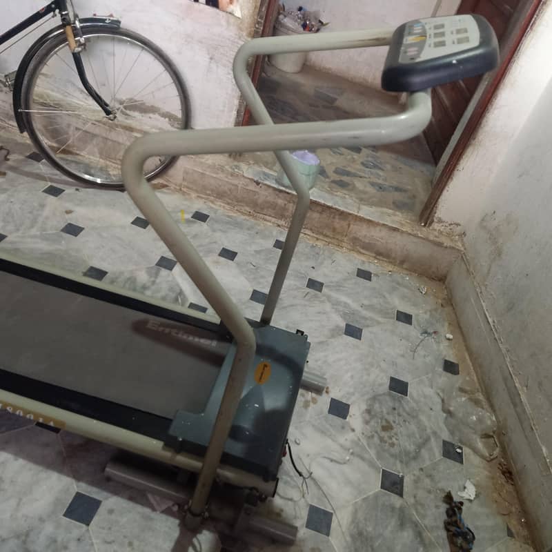 Running machine 2