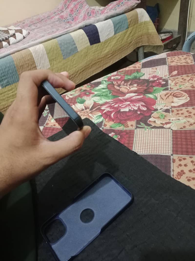 iphone 13 4