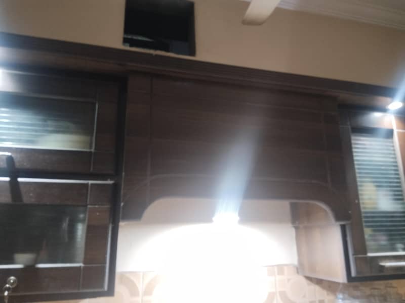 kitchen cabinets good condition 2