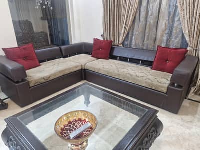L shape sofa/6 seater