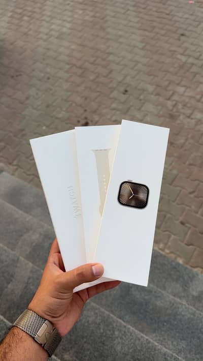 GOLD STAINLESS STEEL SERIES 10 46MM Titanium