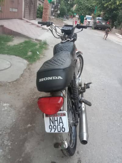 price munasib ha seryas log rabta kray urgent sale krni ha moujbri ha