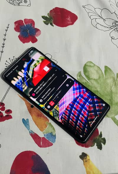 Aquos R6 12/128