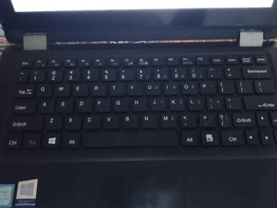Laptop Dell 1 TB and 8 GB