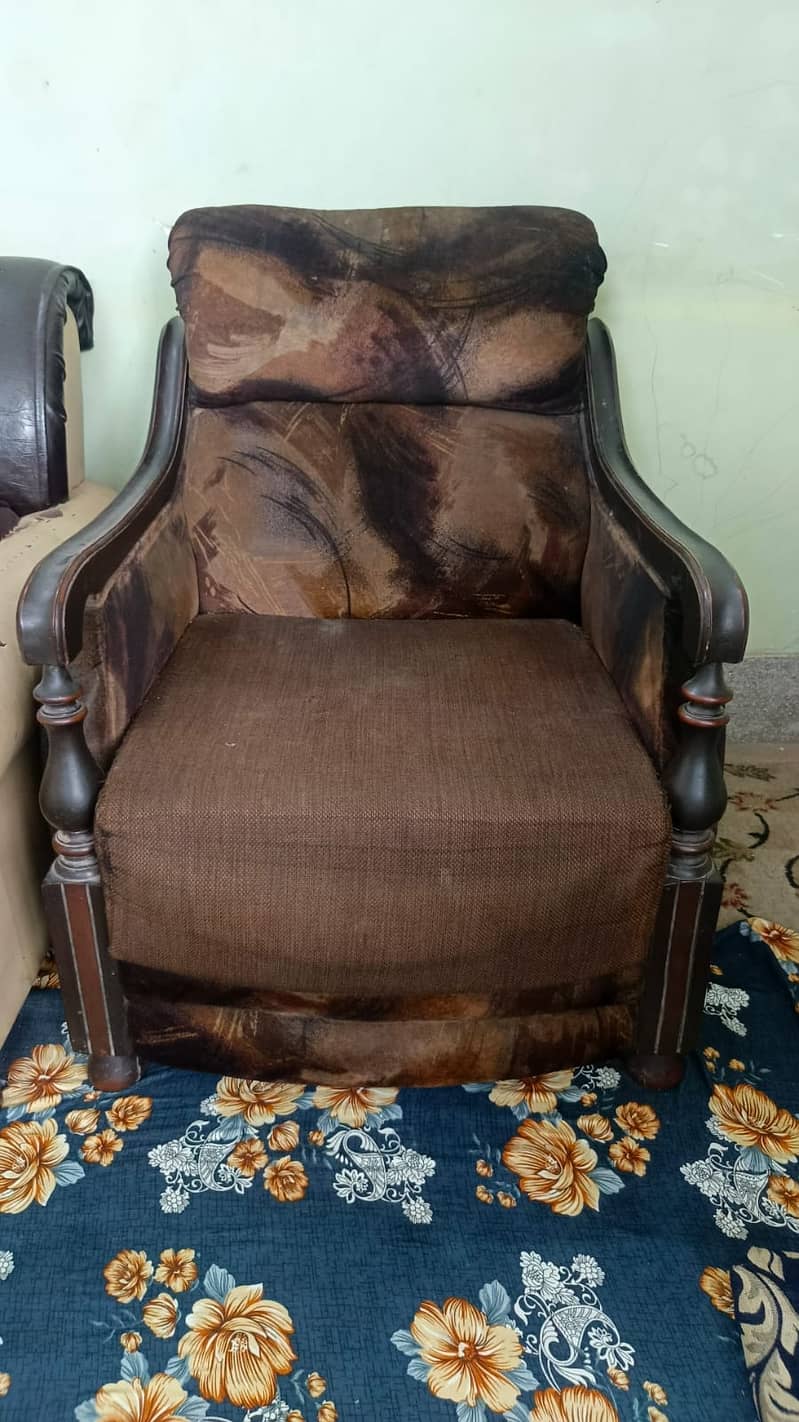 Used Sofa Set 1