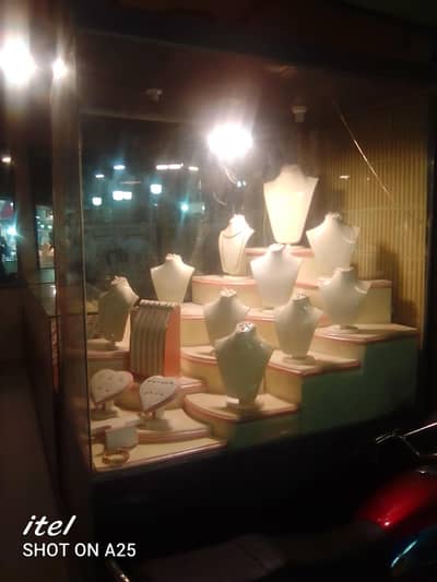 jewellery display counter setup for sale