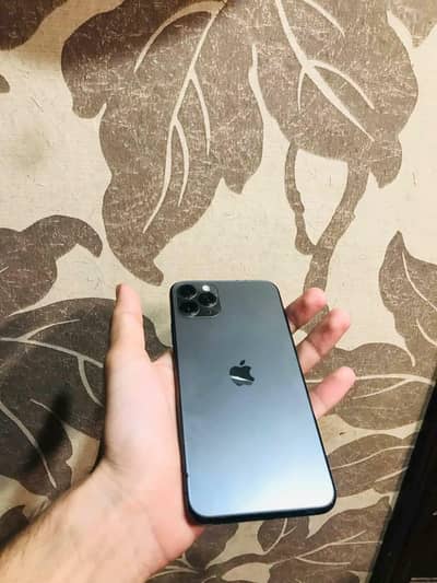 iPhone 11 pro max 256fb Official PTA Approved box complete