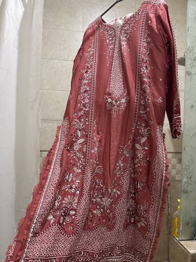Hussain Rehar lawn suit