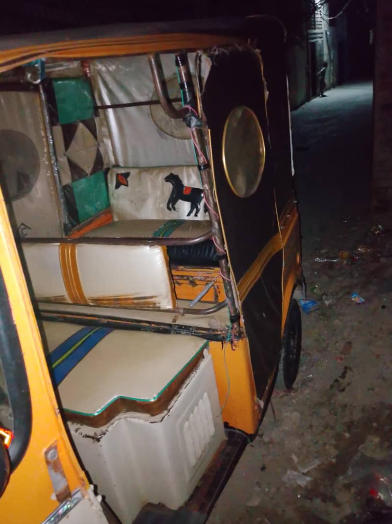 Auto Riskshaw 6