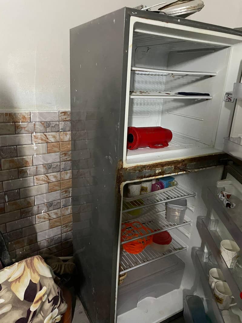 refrigerator 4
