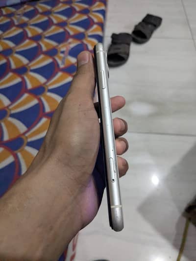 Iphone 11 urgent sale