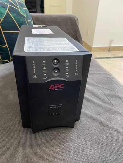 APC 1500va 1000 watts UPS with two 100 amp batteries
