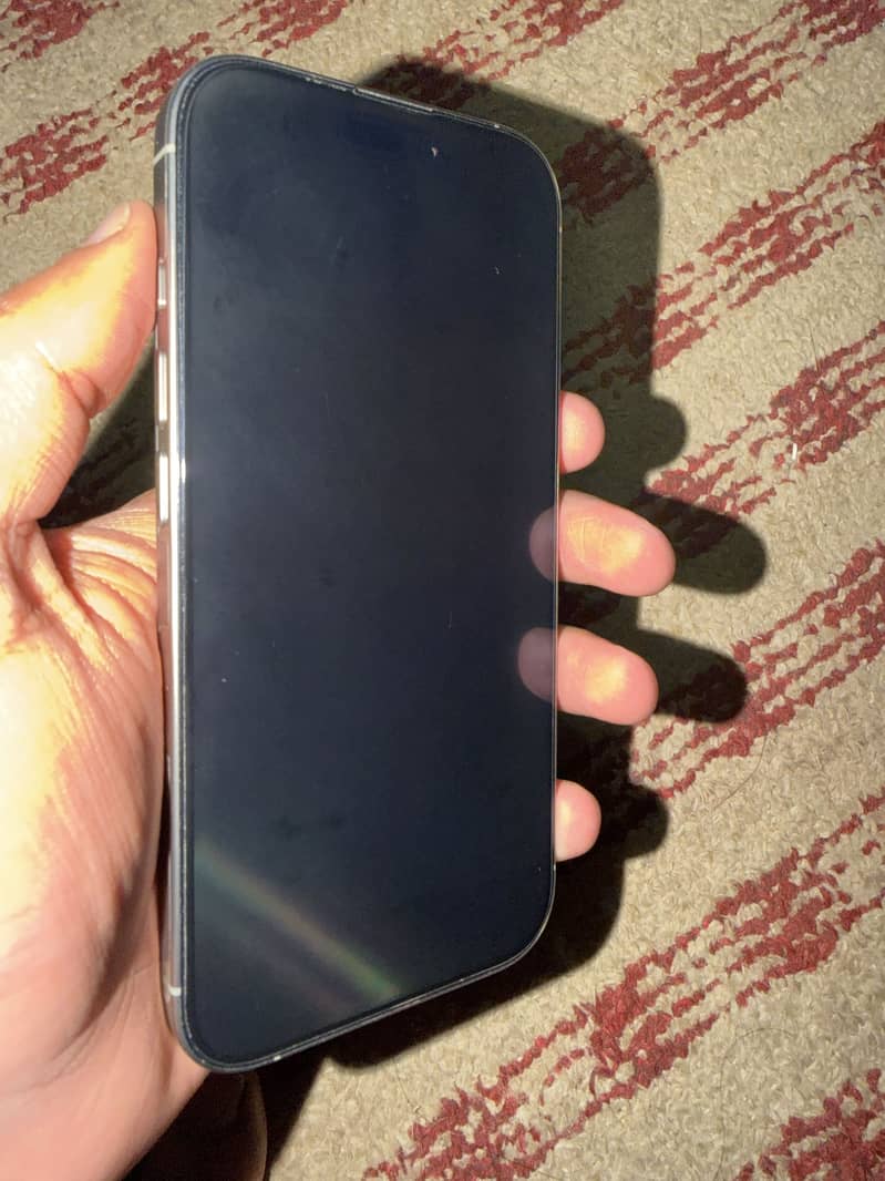 Iphone 16 pro 5
