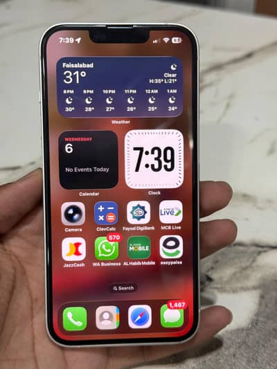 Iphone 14 white colour