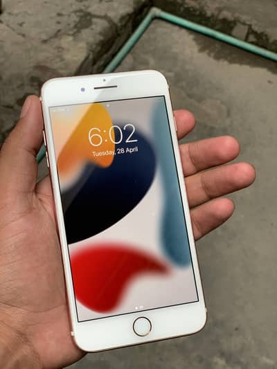 iphone 7 plus 128 gb pta 0 scrache 10/10