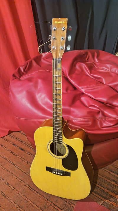 Semi Acoustic full size Guitar in good condition