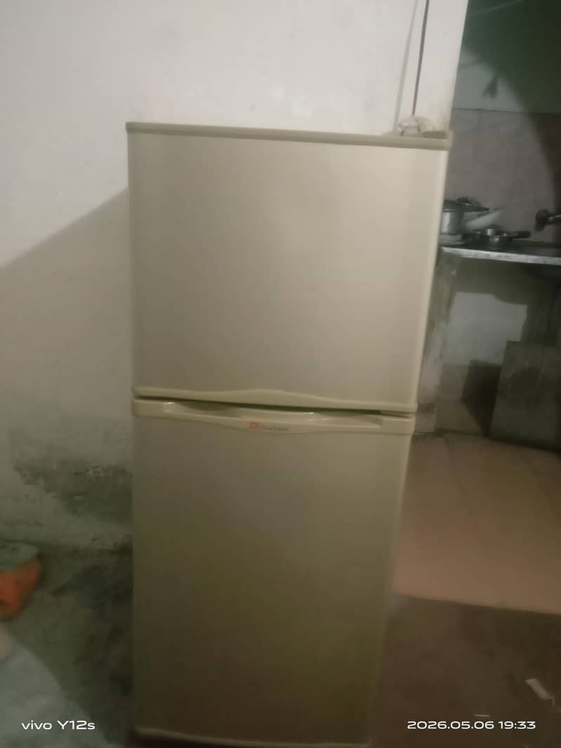 Dawlance fridge 0