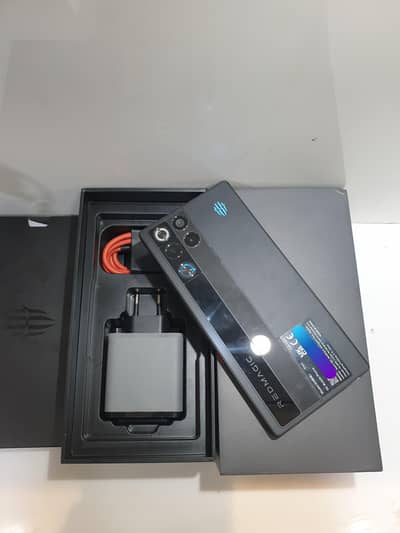 Redmagic 11 Pro 12/256 , Non PTA
