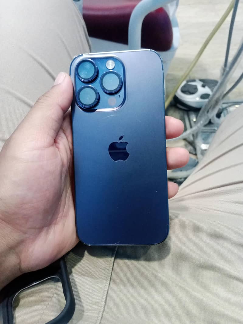 iphone 14 pro 2