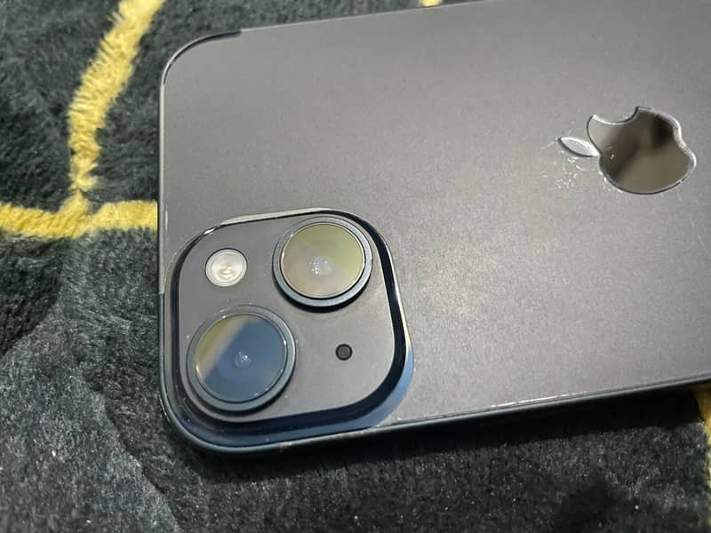 iPhone 14 Plus (SCRATCHLESS) 2