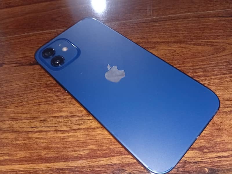 iPhone 12 3
